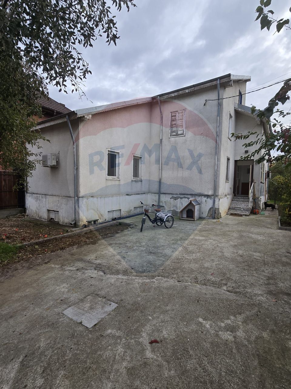 6 room House / Villa for sale, Central area