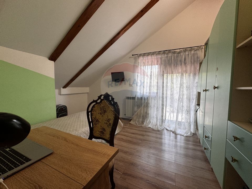 Casă +teren de vanzare in Bacau,  poziție excelentă la E85