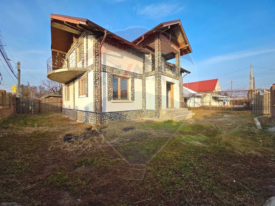 6 room House / Villa for sale, Izvoare area