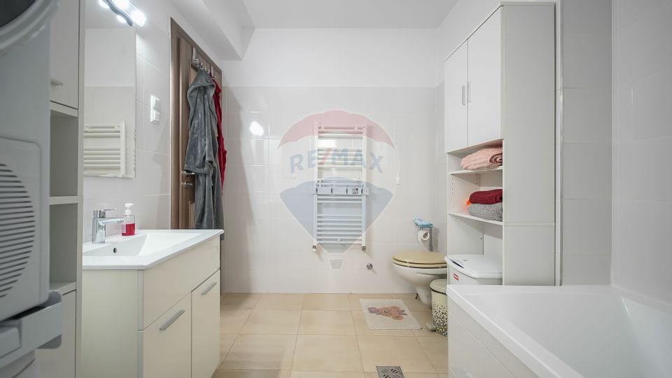 Apartament de 2 camere cu parcare si boxa in Tractorul