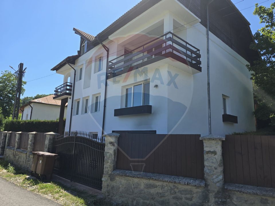 4 room House / Villa for sale