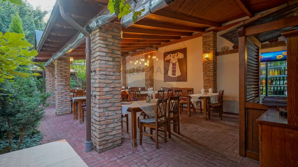 RESTAURANT CU 3 SALI SI TERASA DE INCHIRIAT IN CENTRUL BRASOVULUI!