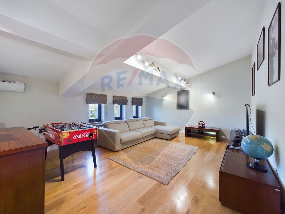 Unique Opportunity: Luxury House with Pool and Premium Finishes