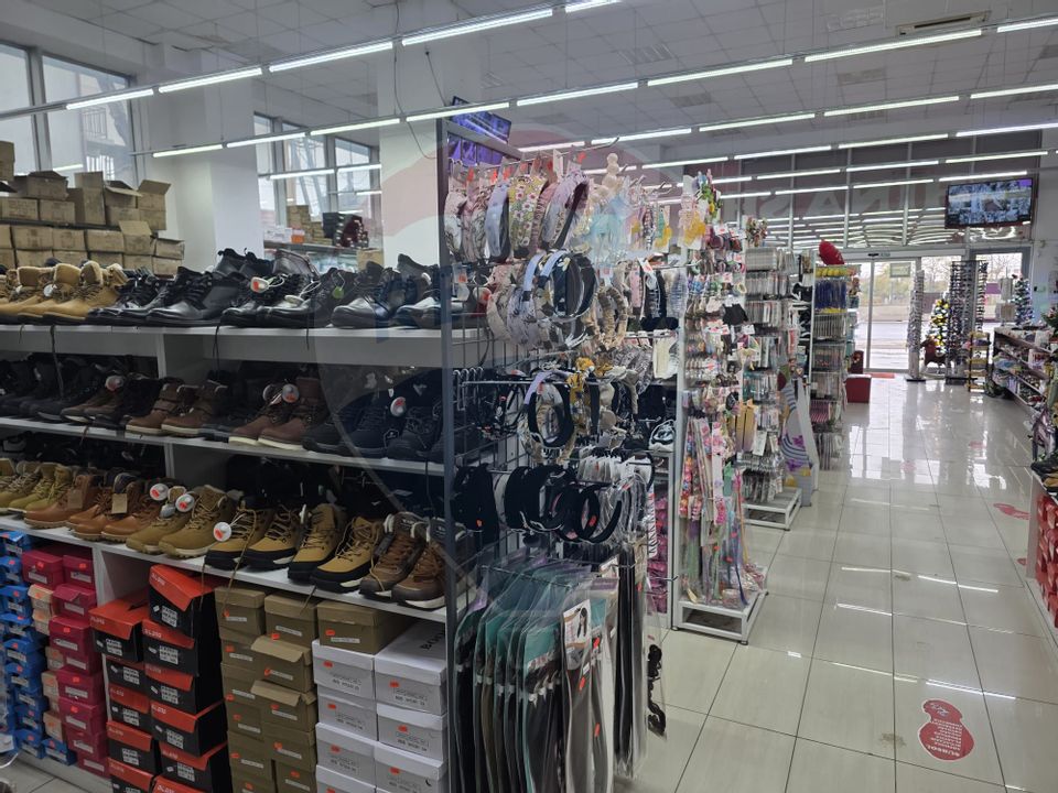 Spații comerciale + birouri Otopeni 2246 mp inchiriere totala/partiala