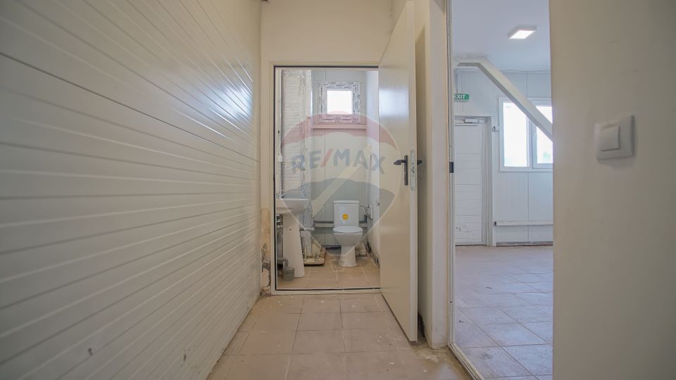 360sq.m Industrial Space for rent, Periferie area