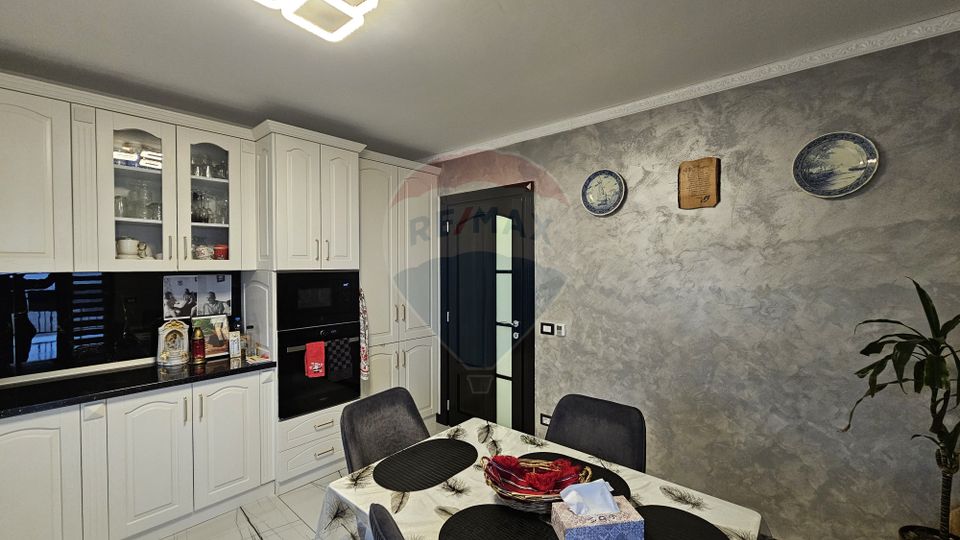 Casă / Vilă de lux, Moara Nica, Suceava