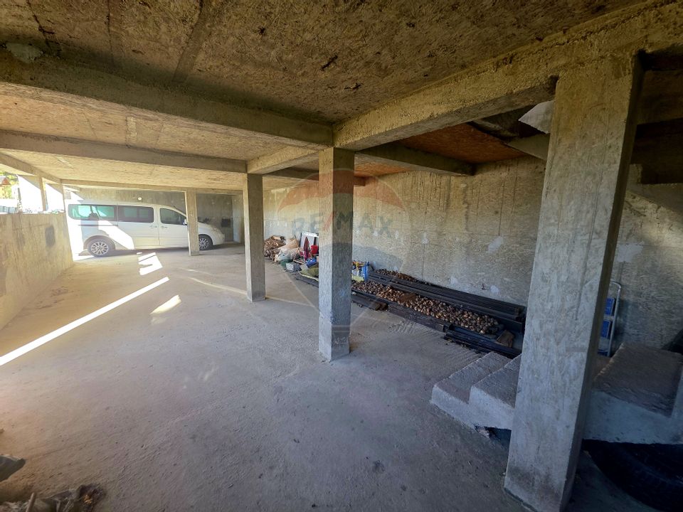 Casă / Vilă cu 5 camere de vânzare