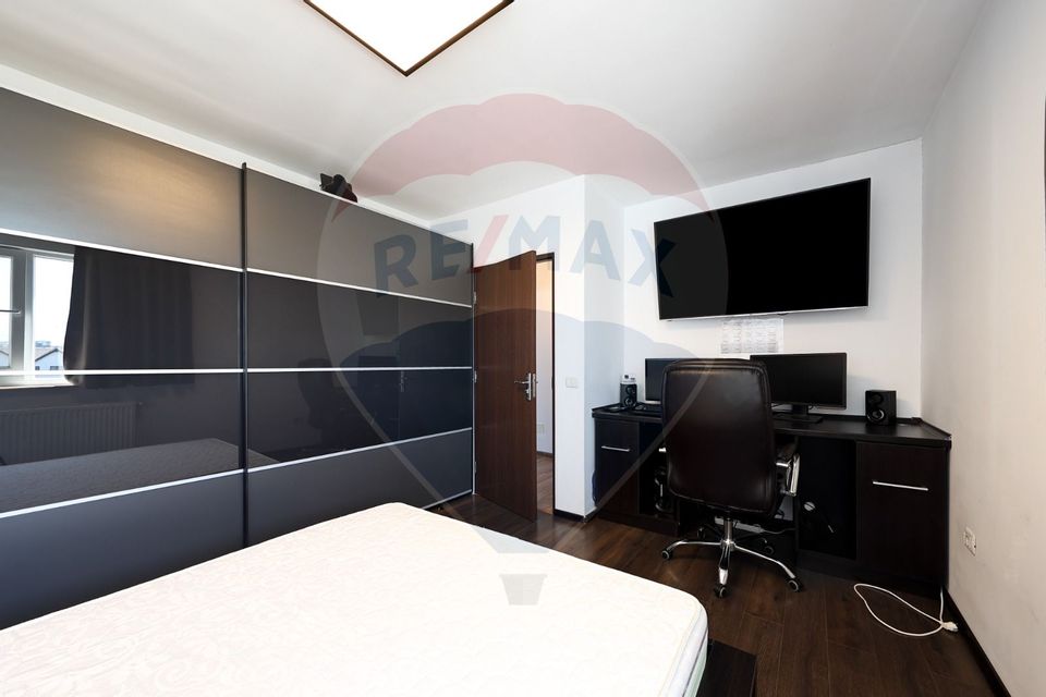 Penthouse 3 camere cu terasa, mobilat, loc parcare