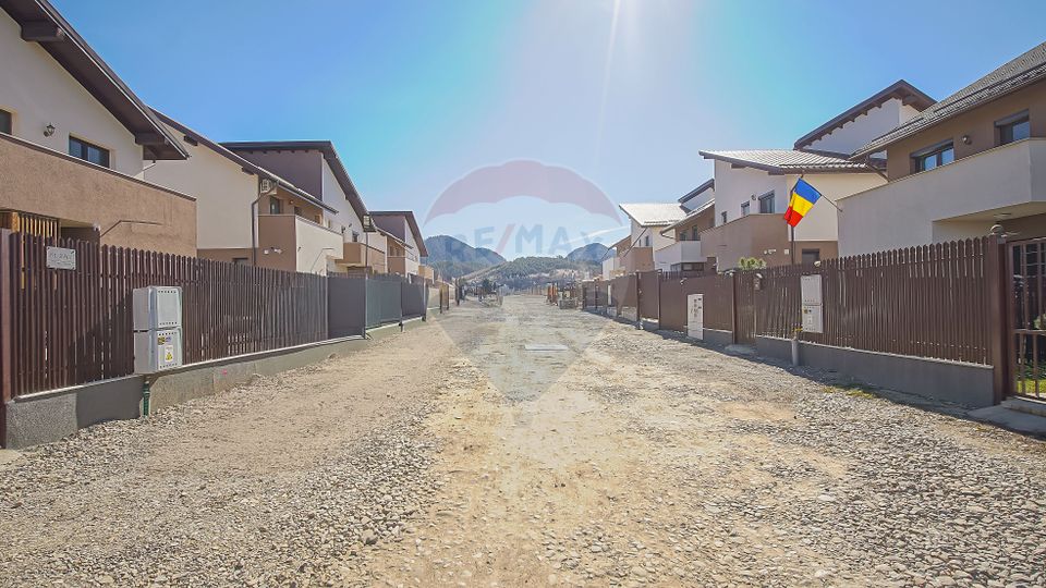 Casă Tip Duplex,  Săcele