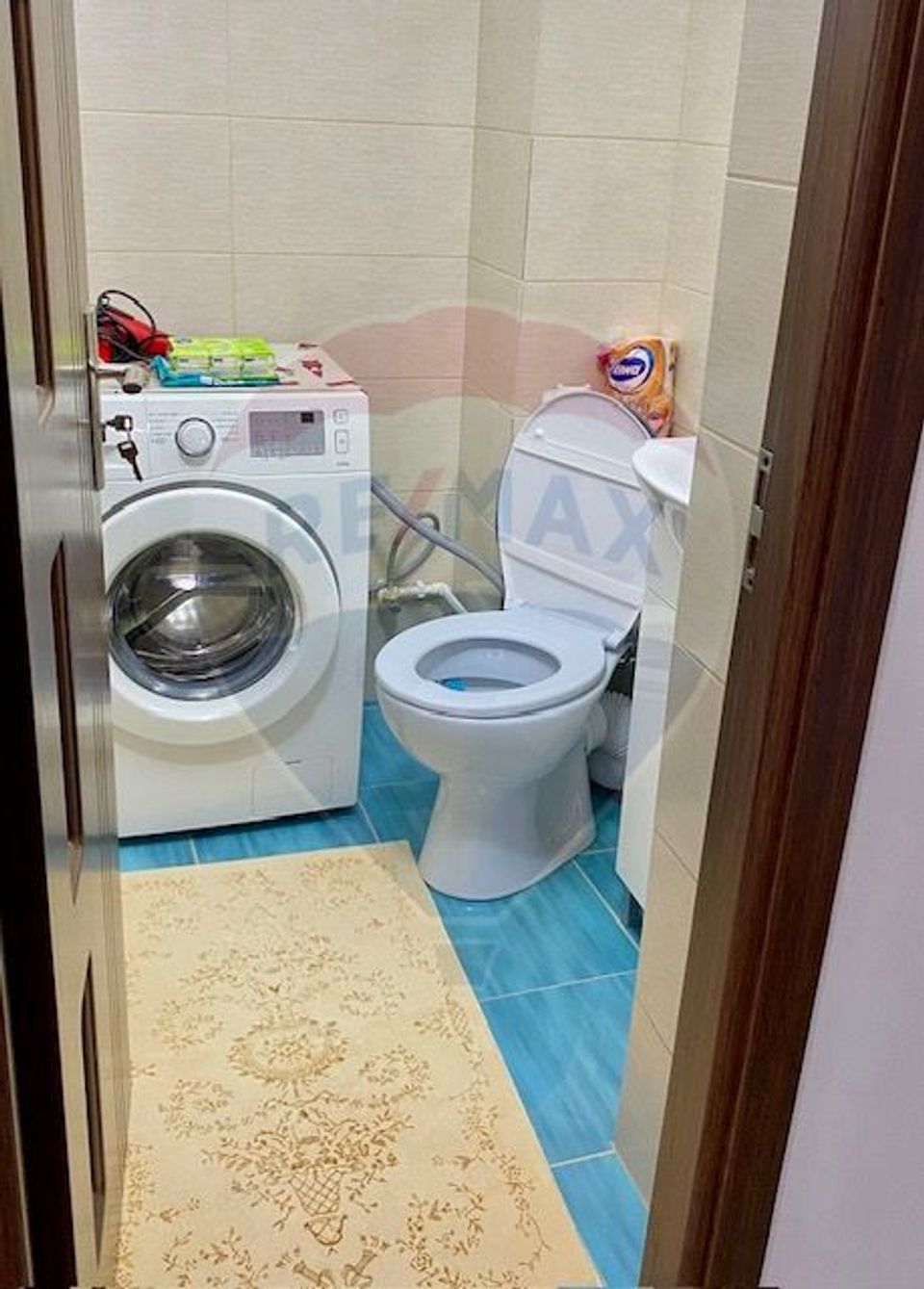 Apartament cu 3 camere de vânzare