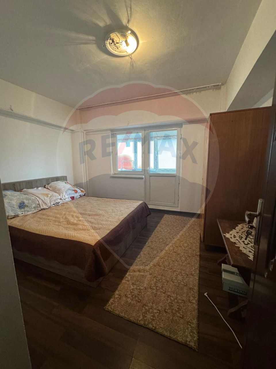 2 decomandate Craiovita, liber, spatios, zona buna, 54mp, bloc 1987