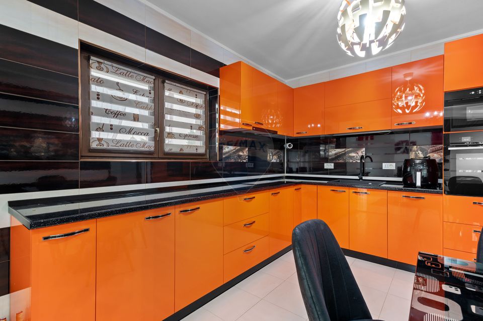 DE VANZARE  Vila cu piscina Zona Colentina