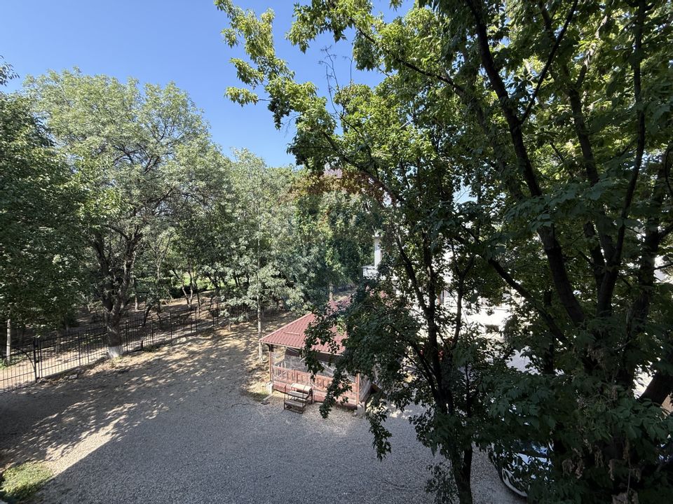 De inchiriat | Apartament 4 camere nemobilat | Kisellef