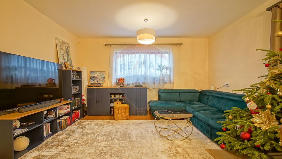 COMISION 0% | Casă tip duplex de vânzare | 5 camere | Cartier Izvor |