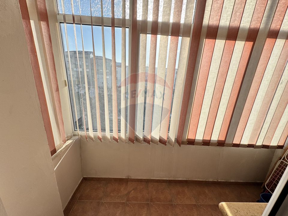 Apartament cu 2 camere de inchiriat- ADRIATICA-CENTRU