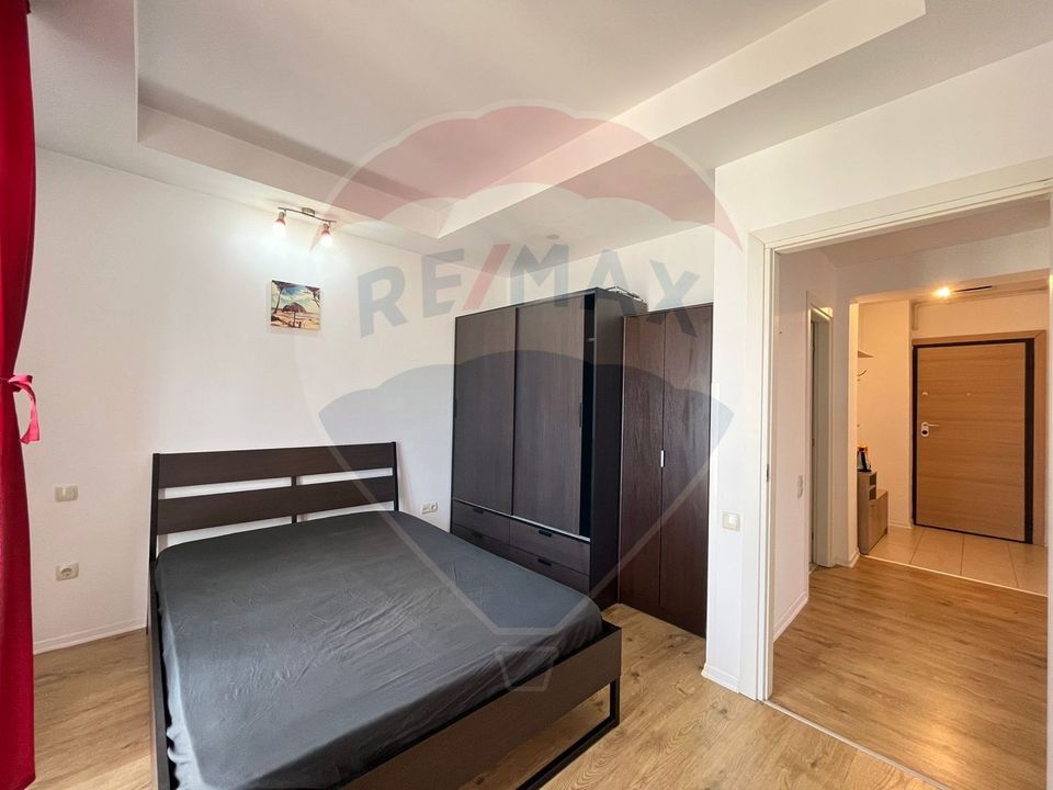 Apartament cu 2 camere de inchiriat - Cosmopolis - centrala proprie