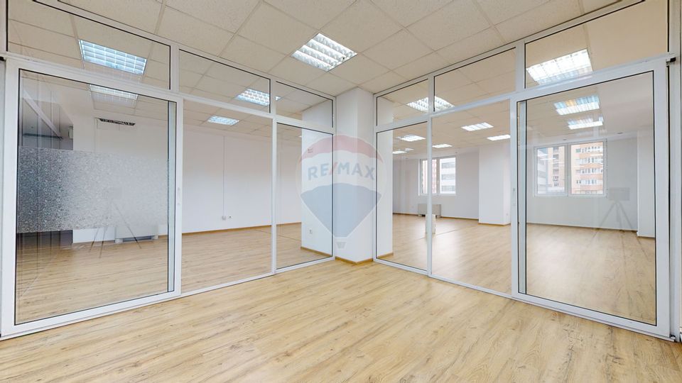 Birou de închiriat în Brașov, în Clădirea de birouri Green Center