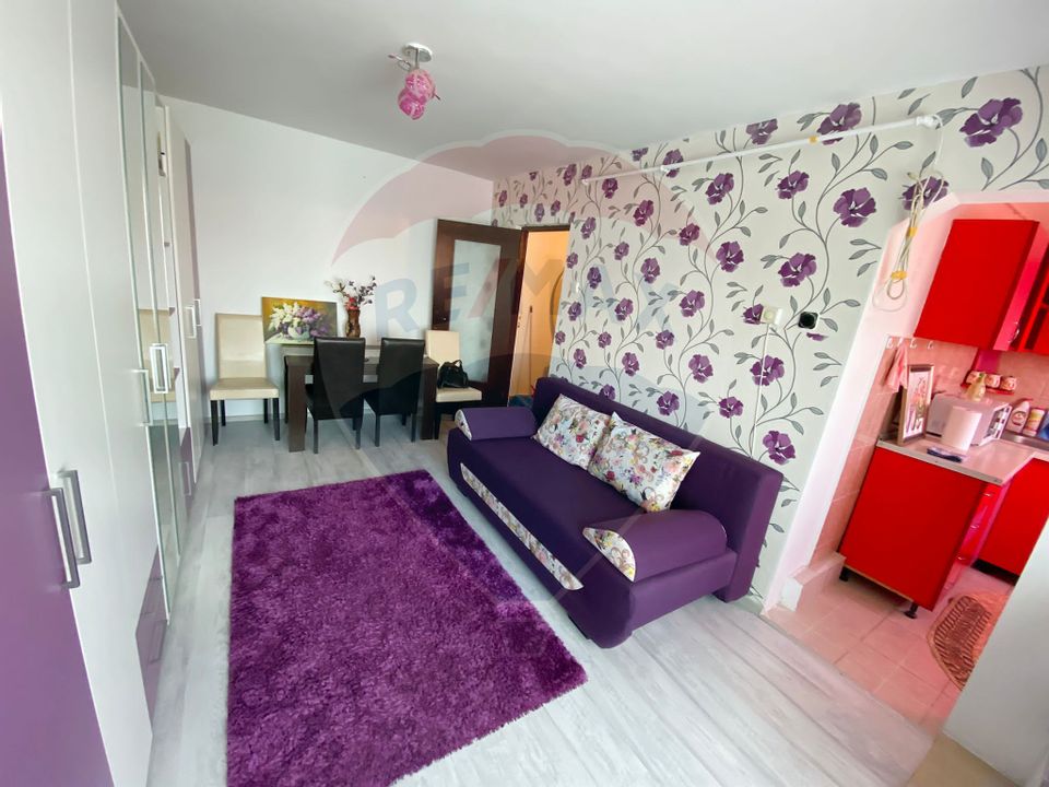 Garsonieră de vânzare