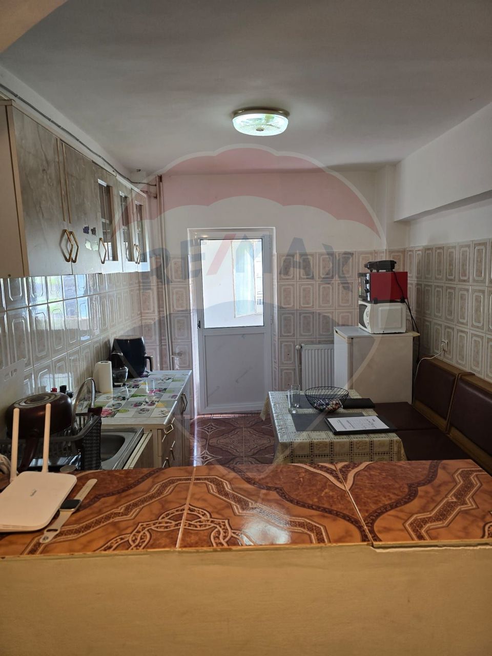 Apartament cu 3 camere de vânzare în zona Central
