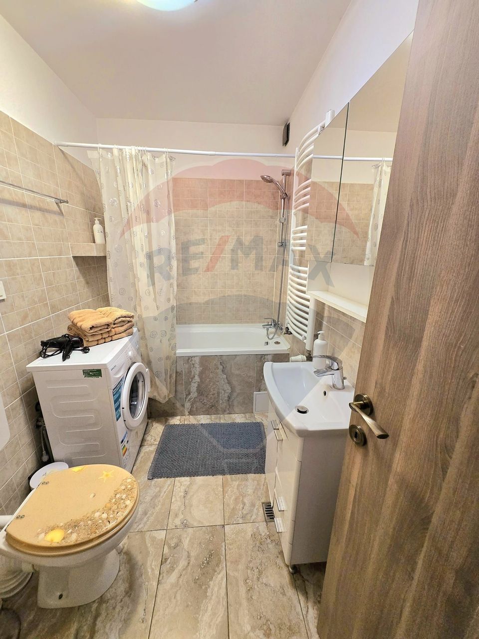 Apartament cu 4 camere P-ta Rosetti 3