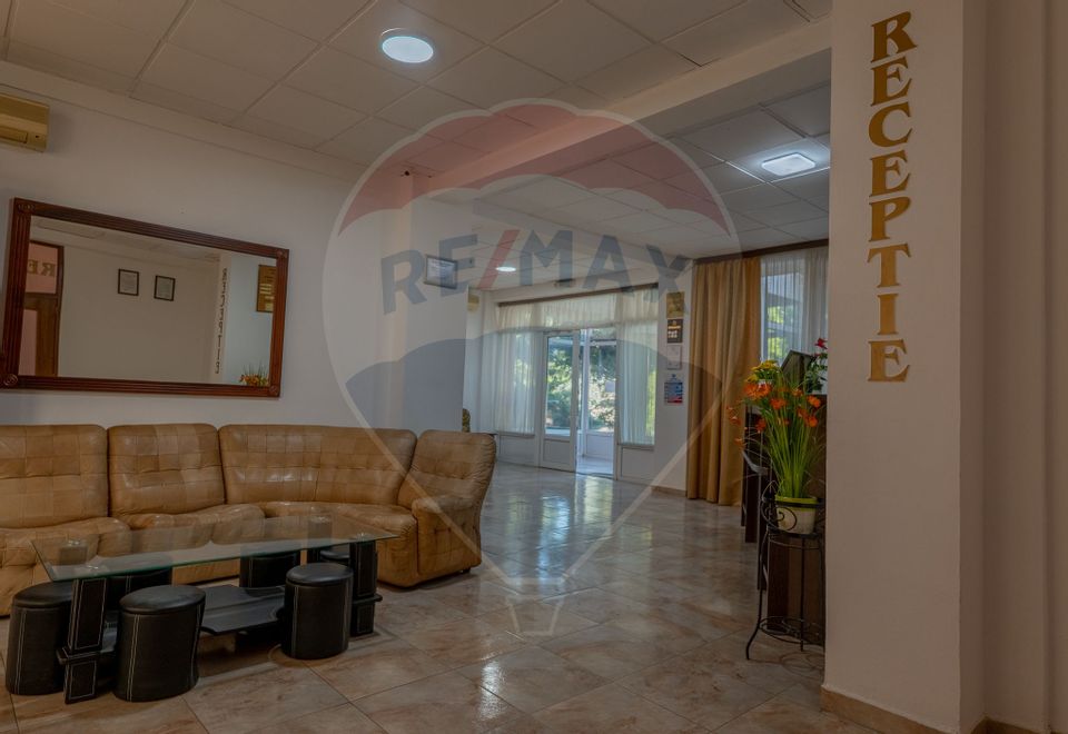 14 room Hotel / Pension for sale