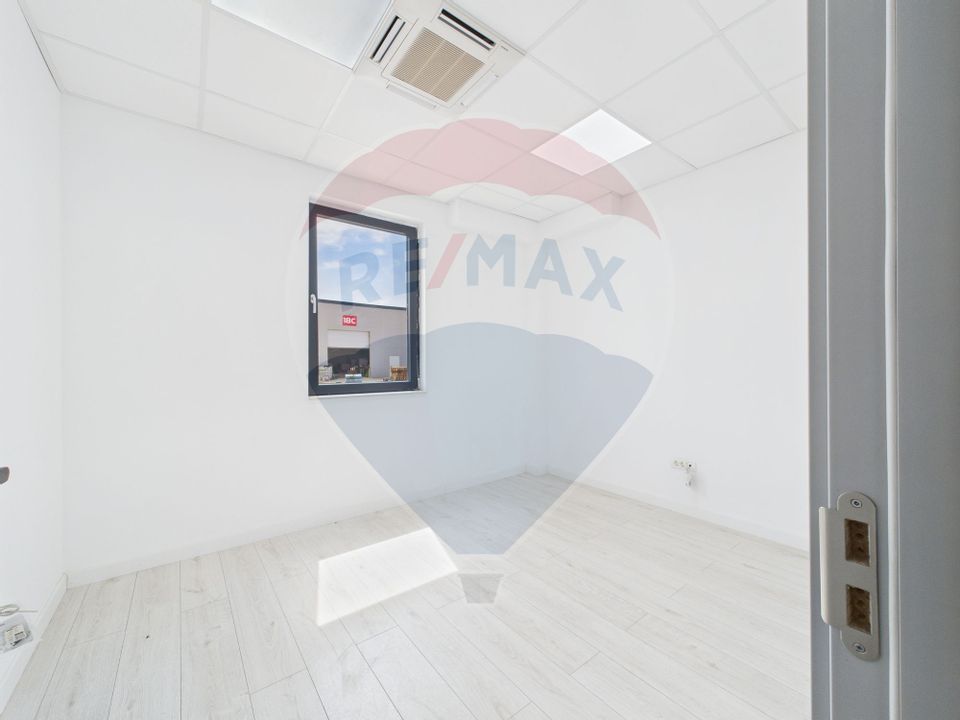 Hala spațiu industrial de vanzare