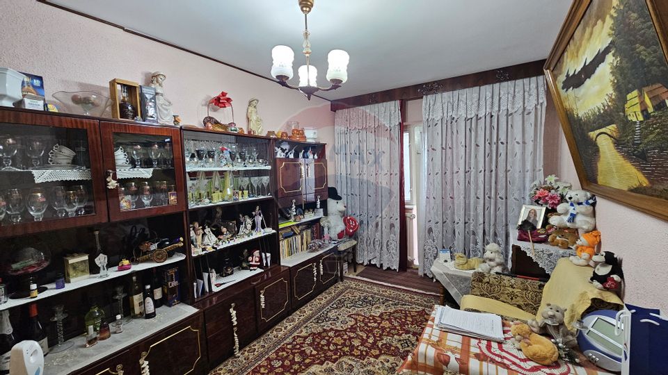 Apartament decomandat cu 2 camere în zona Burdujeni