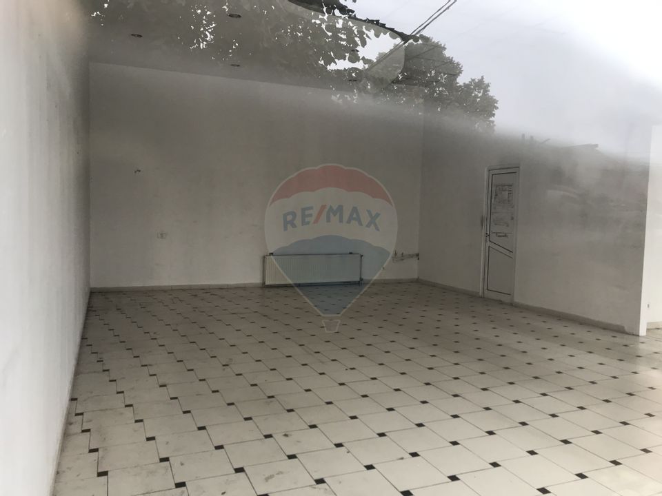 95sq.m Commercial Space for rent, UTA area