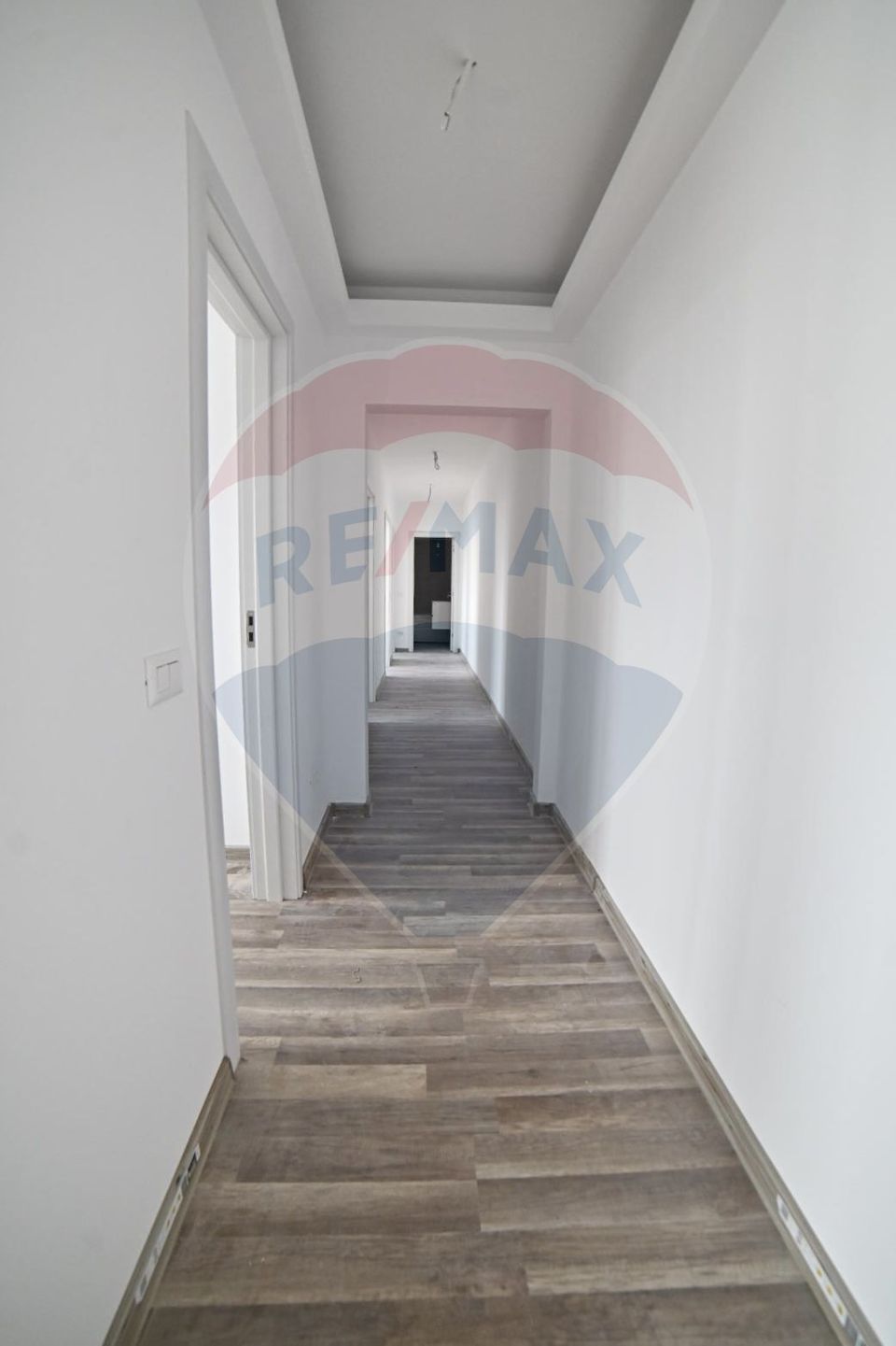 4 room Apartment for rent, Policlinica area