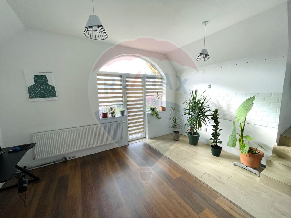 Casă cu potențial de renovare, teren generos 1366 mp, Dâmbu Rotund