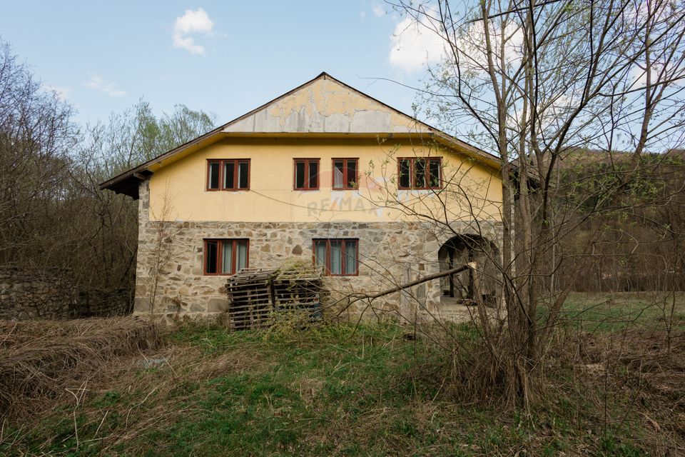 Land 30,283sqm Cazaci / Strada Principala DC 135