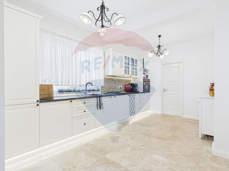 Vilă moderna si luminoasa 2020, cu 5 camere, 500mp curte