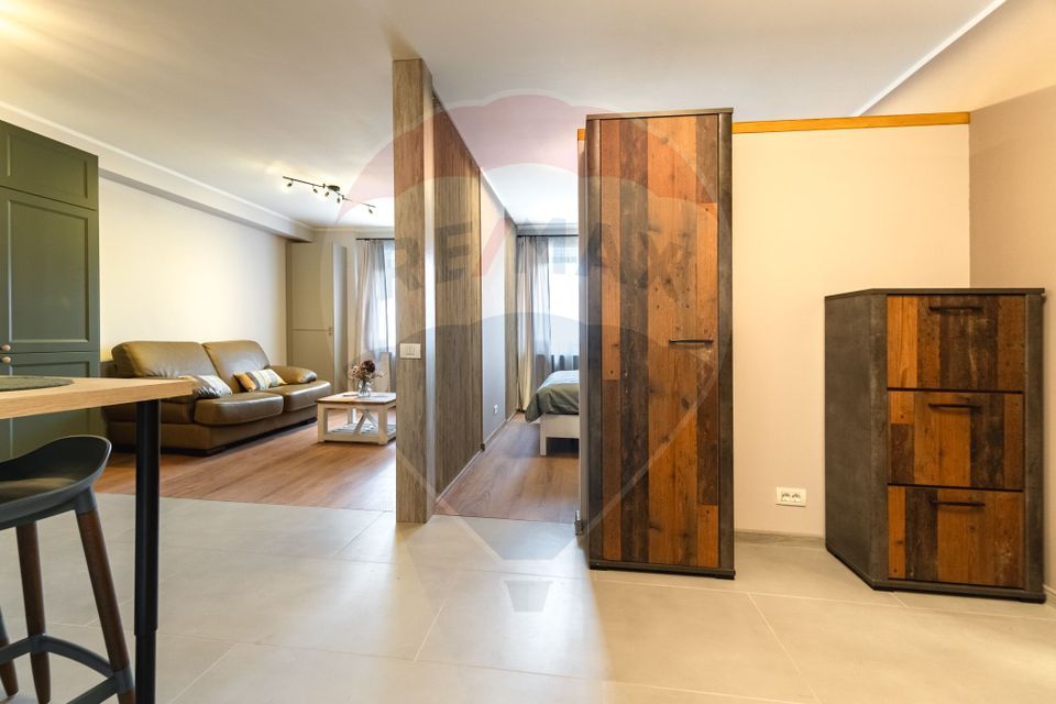 Studio de închiriat | 41,5 mp utili | Mobilat lux