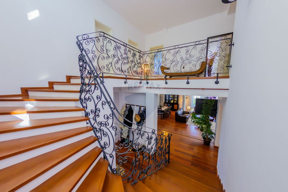 5 room House / Villa for sale, Central area