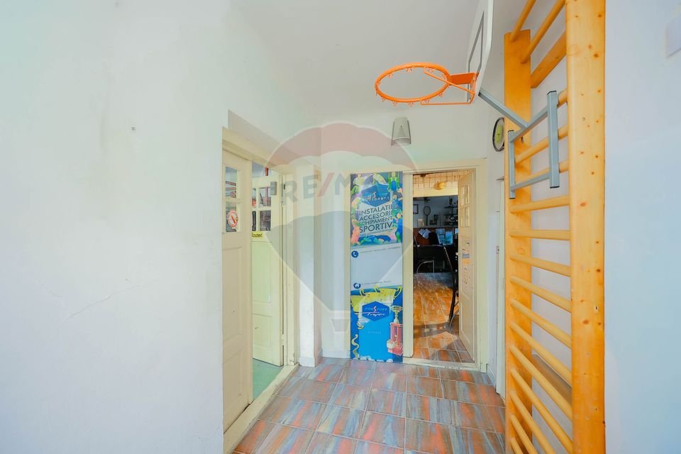 86sq.m Commercial Space for sale, Ultracentral area