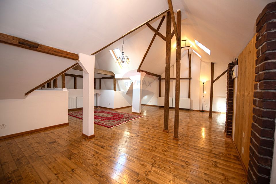 Vila de vanzare cu etaj Calea Calarasi Delea Veche