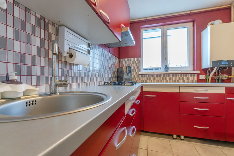 Apartament cu 3 camere - cartierul Tractorul | zona Cerna