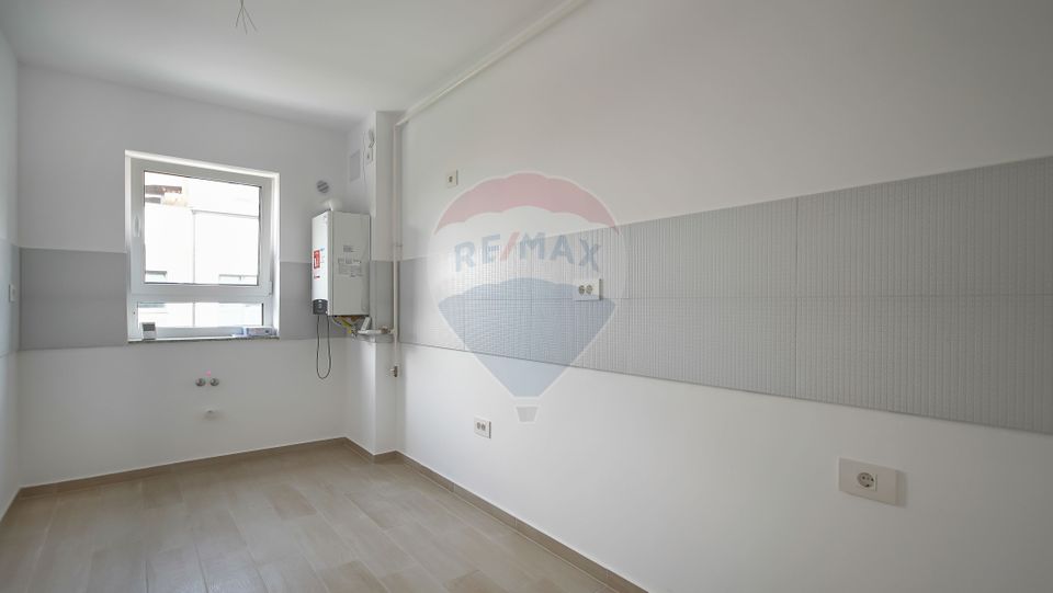 3 room Apartment for sale, Tractorul area