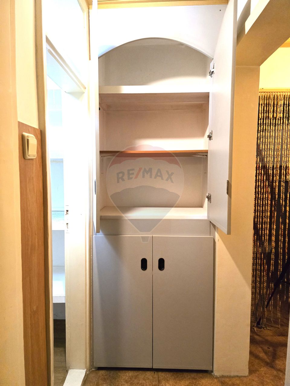 Apartament 4 cam. la pret de 3 cam., Ghermanesti, IF