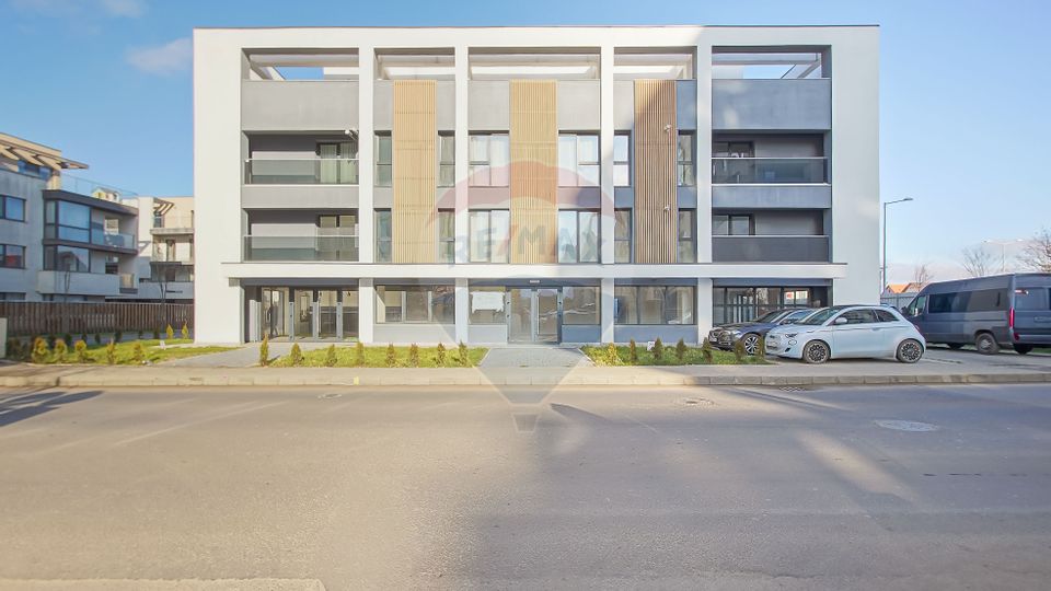 Garsoniera de închiriat, parcare subterana, etaj 1 | Zona Tractorul