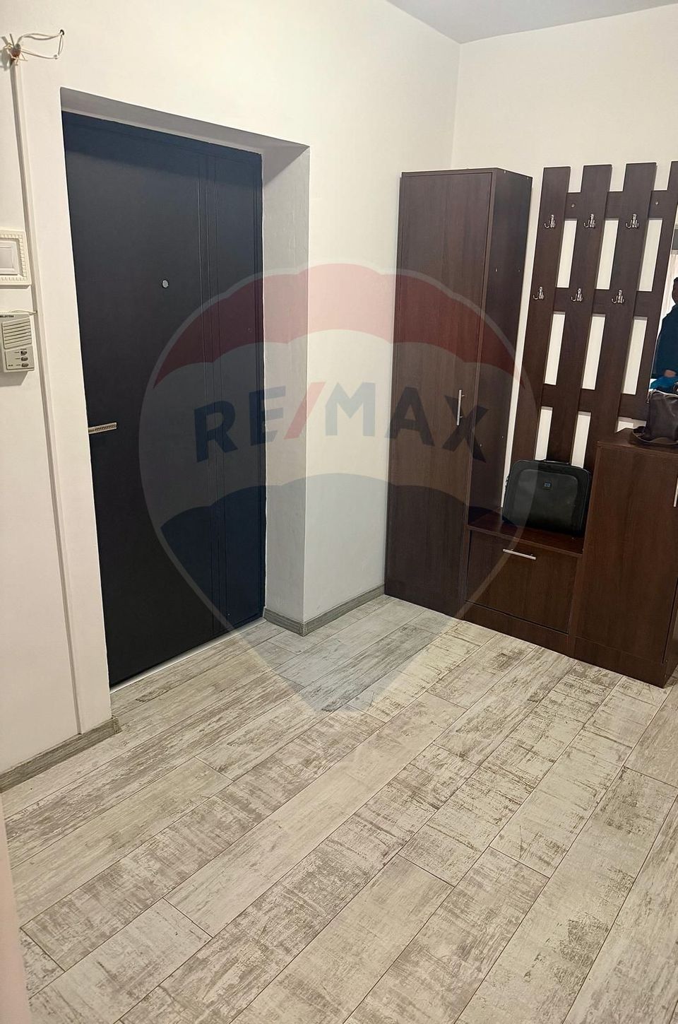 Apartament cu 2 camere de închiriat în zona Ultracentral