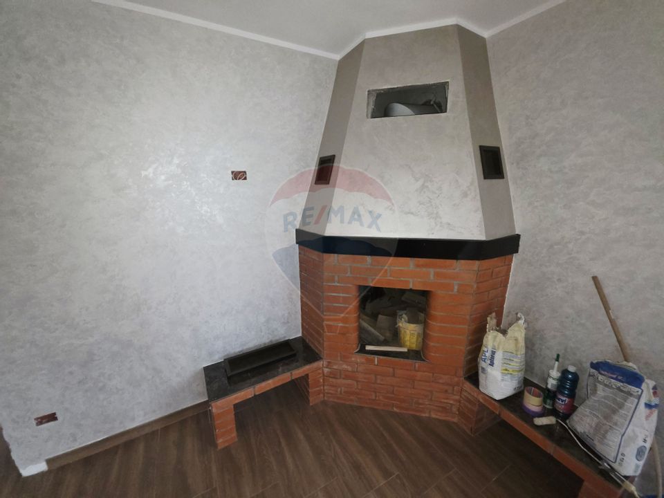 Casa  si  teren zona Balaurul