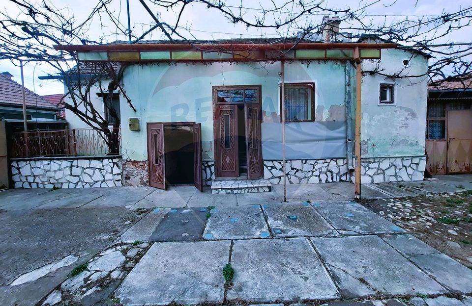Casă de vanzare in Gura Raului