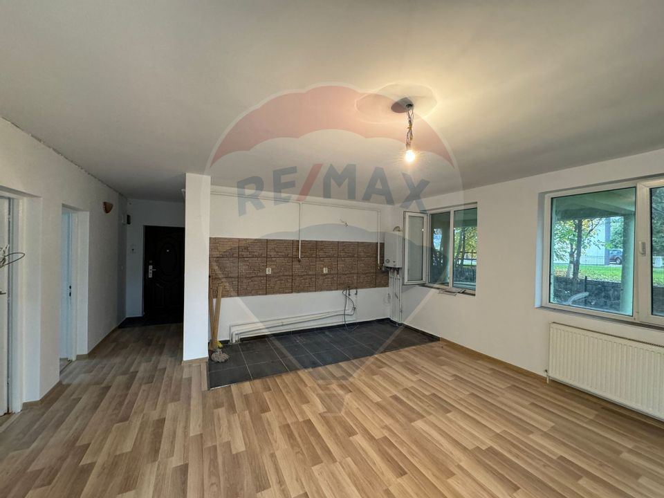 Apartament cu 3 camere de vânzare în zona Orașul Vechi