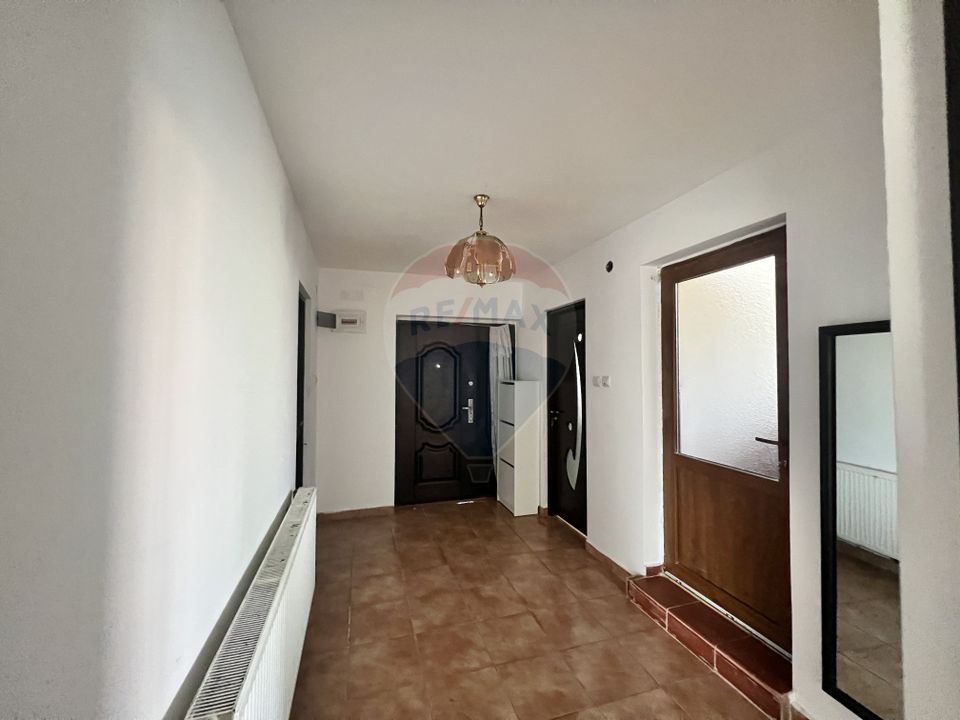 Casă / Vilă cu 3 camere de vânzare