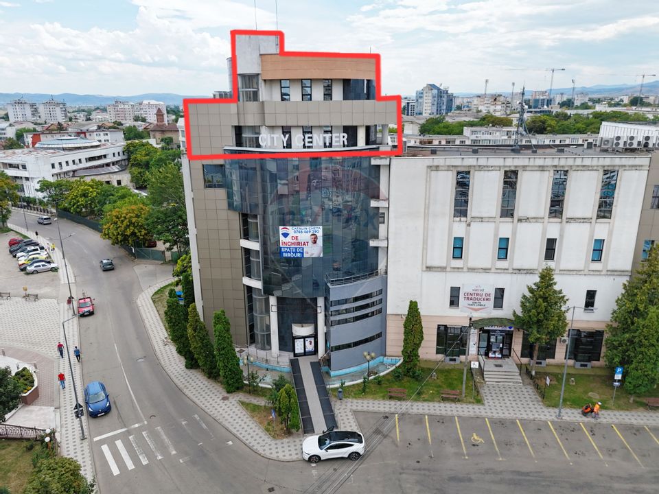 Penthouse pe 2 niveluri de vânzare în zonă ultracentrală