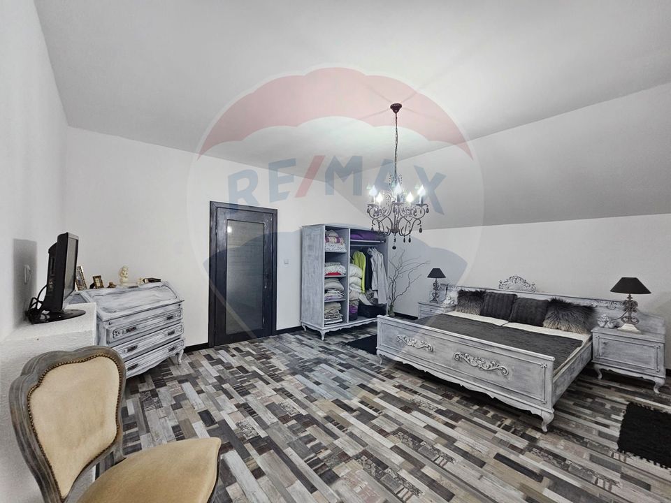 4 room House / Villa for sale