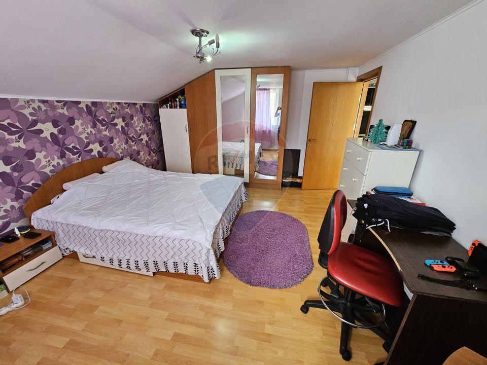5 room House / Villa for sale, Petricani area