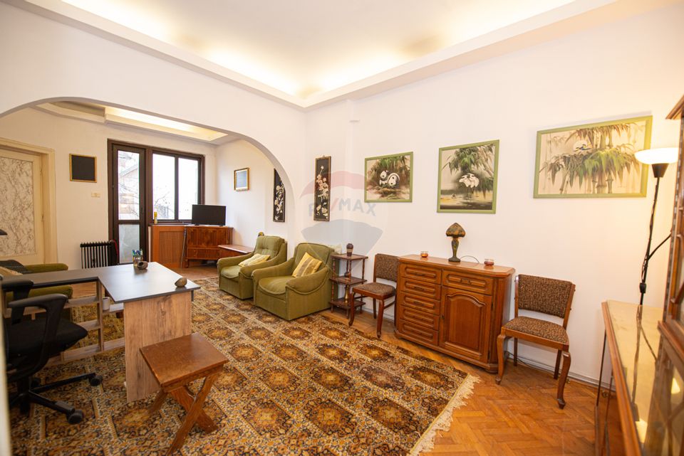 Vila de vanzare cu etaj Calea Calarasi Delea Veche