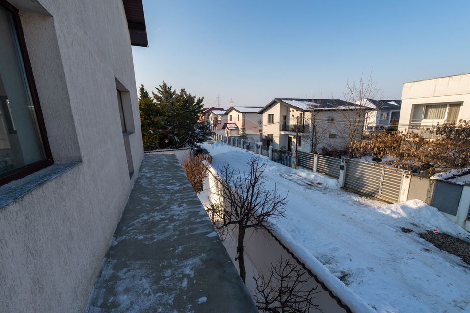 Special villa with 3 levels for sale Pantelimon - Cernica Forest
